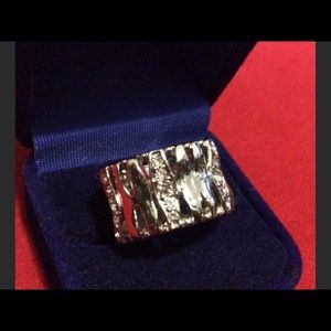 Mariah Carey genuine crystal ring set in silver